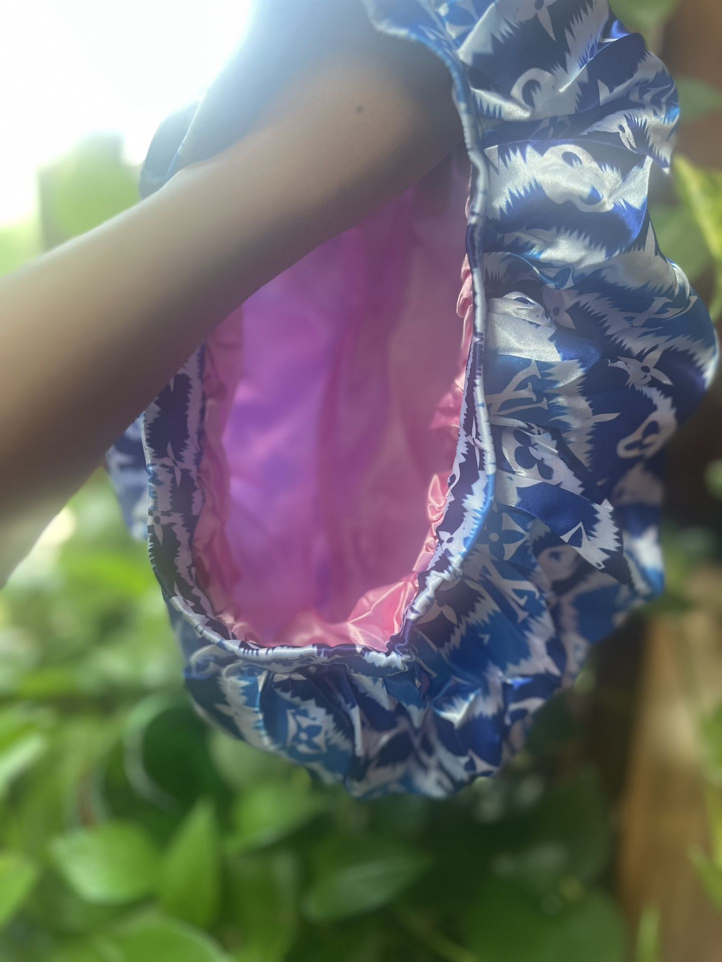 Silky Bonnet