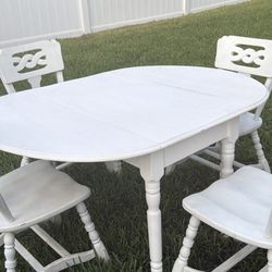 $35 for OLD TOWN MAPLE ENTIRE SET OF 4 Chairs and Table WOOD Traditional Cottage Style Dining Set