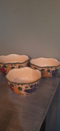 Set of 3 bowls