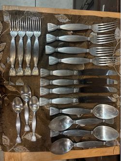 Hermes silver plated moisson cutlery lot of 19