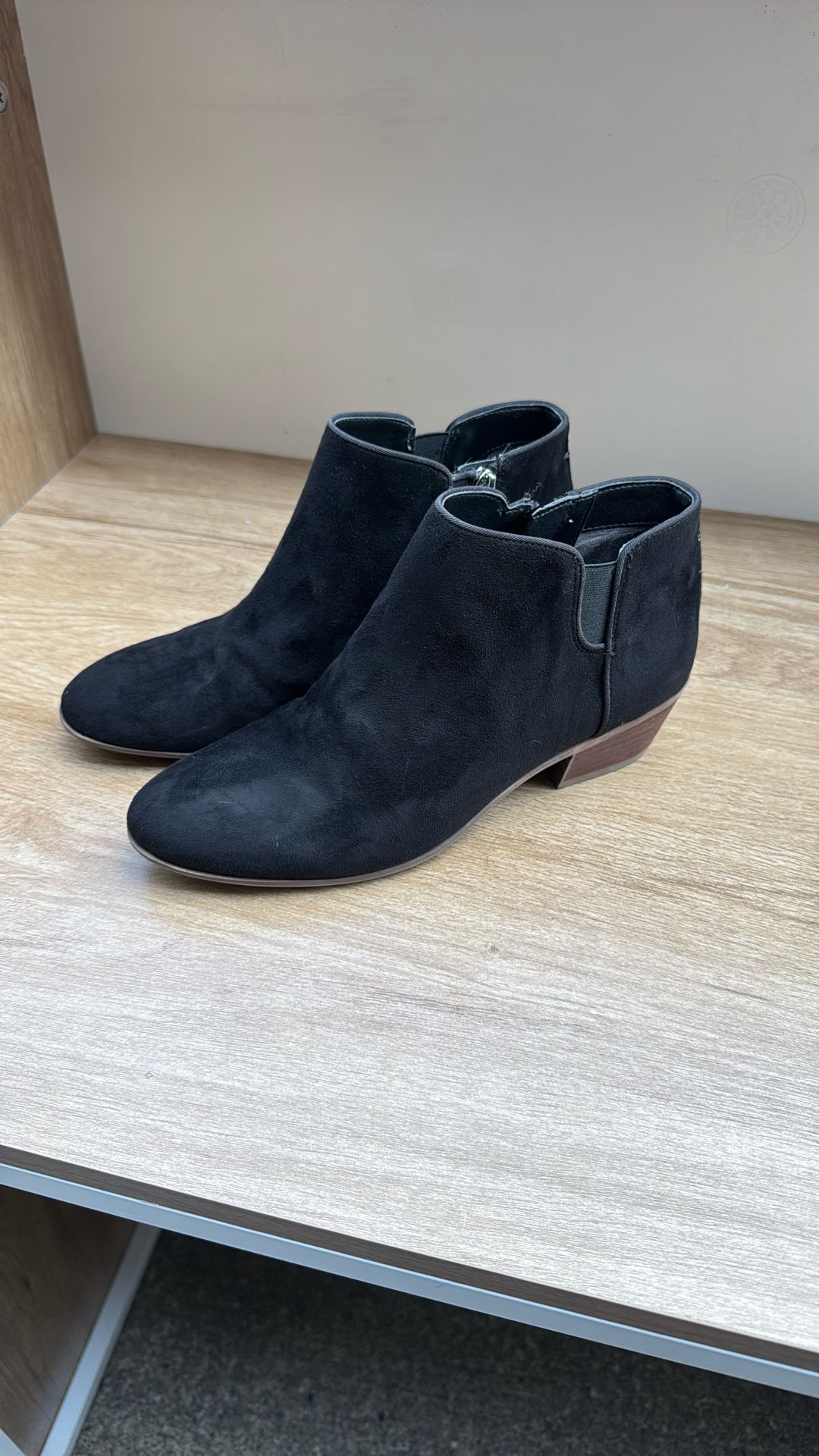 7-1/2 Women’s Bootie