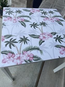 Floral table