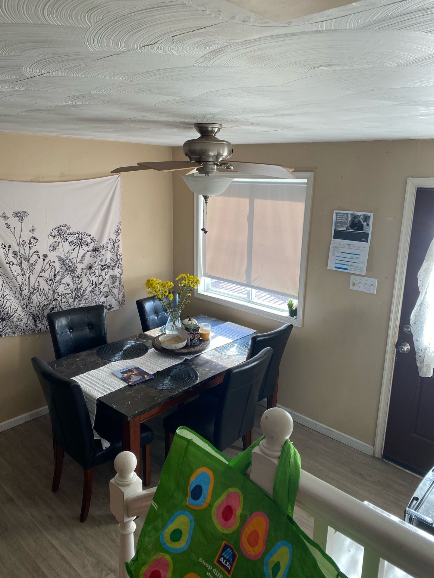 Off Campus Girls Student Housing