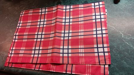 New Set Of 4 Fabric Table Mats