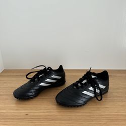 Adidas Kids Soccer Turf Shoes Size 3