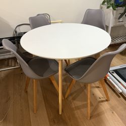 Wood Table And Chairs Set