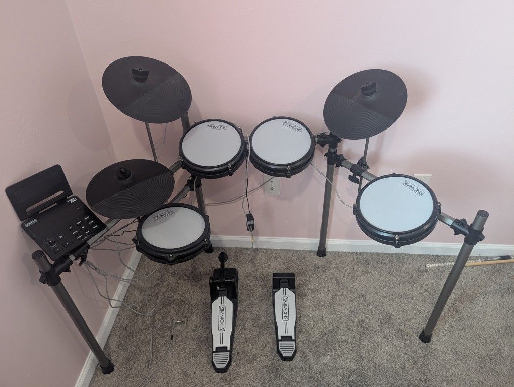 Simmons Titan 20 electronic drum kit