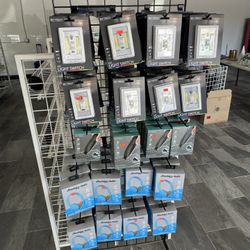 Retail Display Rack + Inventory