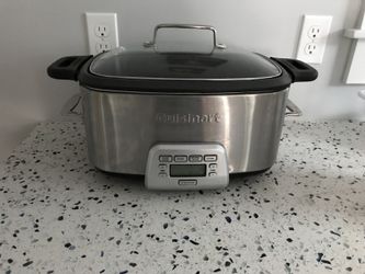 Slow cooker