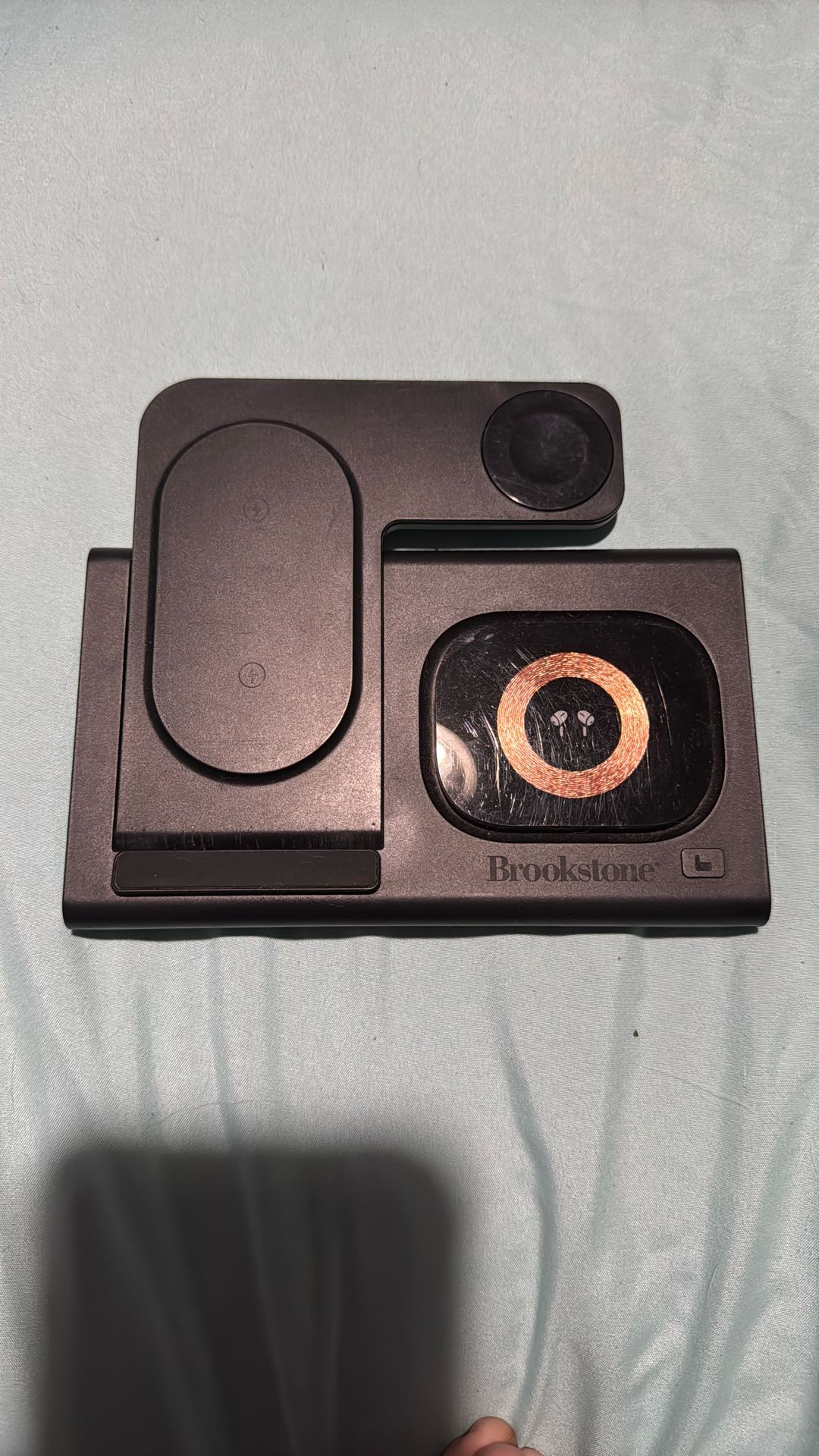 iPhone, AirPods and Apple Watch Charger
