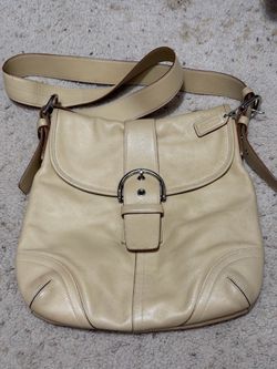 Coach leather crossbody - beige