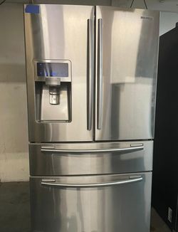 Samsung 4-Door Stainless Steel Refrigerator Fridge
