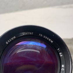 Vivitar Macro Focusing Zoom Camera Lens 75-205mm 1:3.8 MC Canon FD Mount Japan