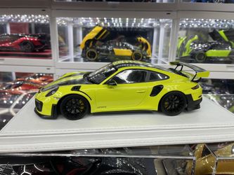 1/18 Porsche GT2RS Collectors Diecast Model