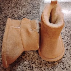 INFANT GIRL UGG STYLE BOOTS