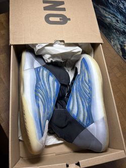 Adidas Yeezy Quantum Frozen Blue Glow In The Dark 2020