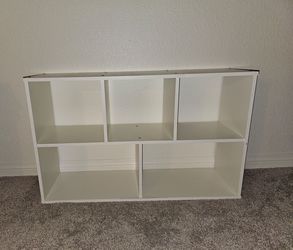 White toy storage or book shelf