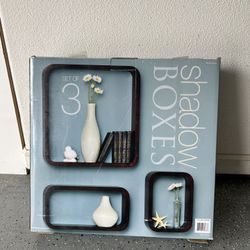 Shadow Boxes Brand New İn A Box