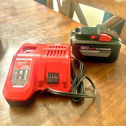 Milwaukee M18 Red Lithium High Output Brand New And Milwaukee Rapid Charger Brand New🚨🚨🚨🚨