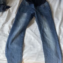 Maternity Clothing 