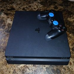 Playstation 4 1TB