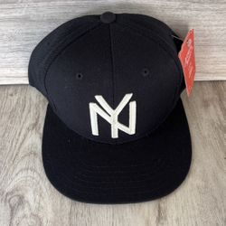 New York Yankees Snapback Hat$35