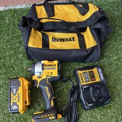 DEWALT ATOMIC 20V MAX Lithium-Ion Brushless Cordless 1/2 in. Variable Speed Impact Wrench Kit with 4 Ah Battery and Charger
