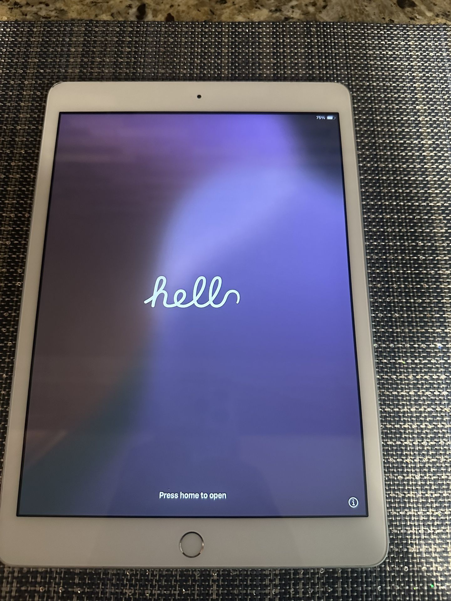 iPad 7th Gen 128gb WiFi 