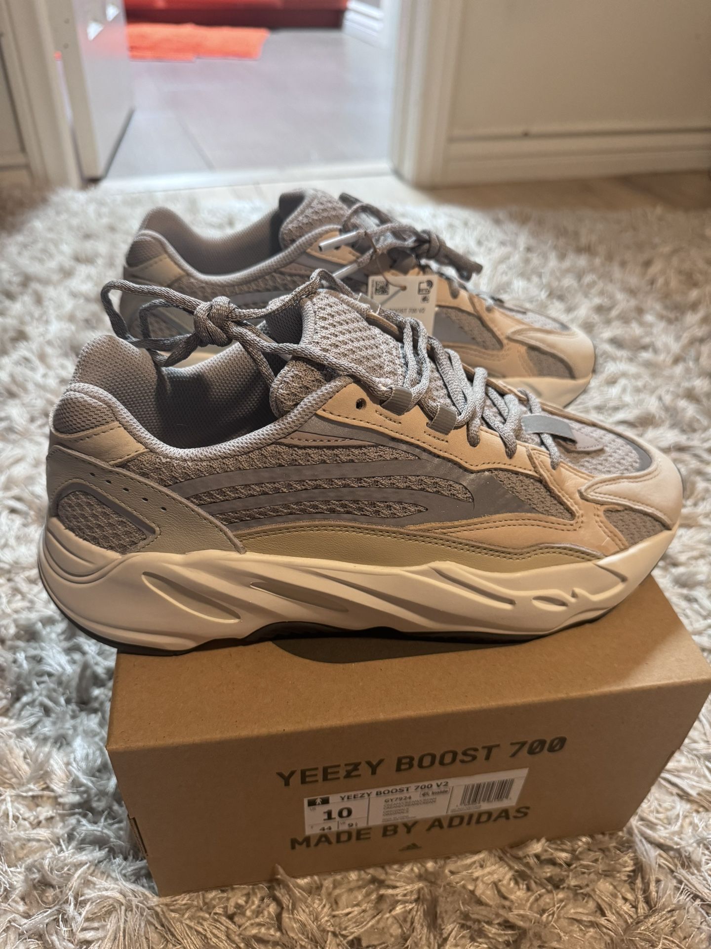 Adidas Yeezy Boost V2 Cream