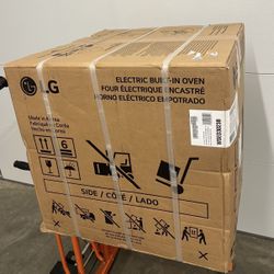 LG 24 inch Smart Compatible Single Electric Wall Oven with Air Fry Single-fan and Self-cleaning ( Matte Black ) Model #WSED3023B $1599 plus tax at Low