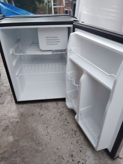 Mini fridge
