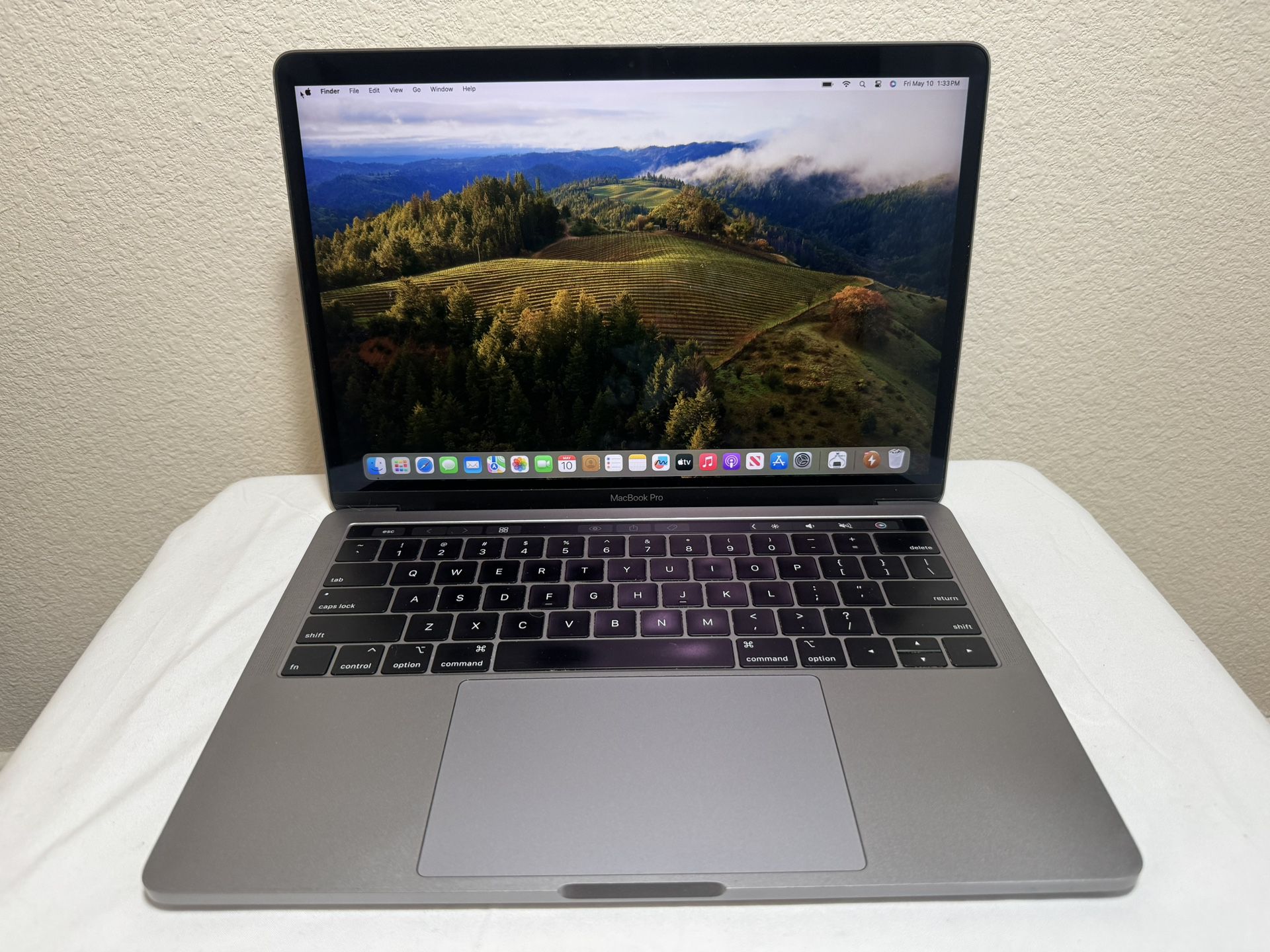 2018 13” MacBook Pro i7 16gb 512gb