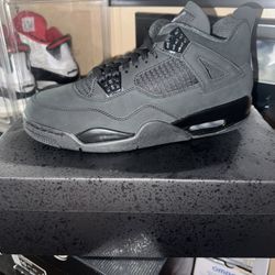 Jordan 4 “Black Cat” 2025 