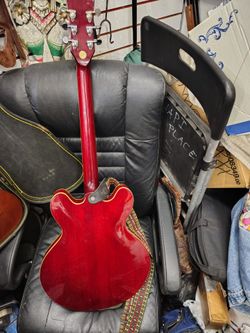 Hollow Body Electric Guitar