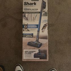 Shark Cordless Pet Vacuum