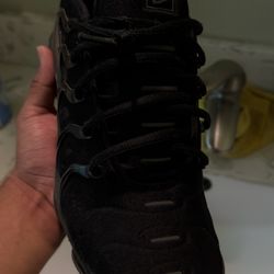 Vapor max triple black