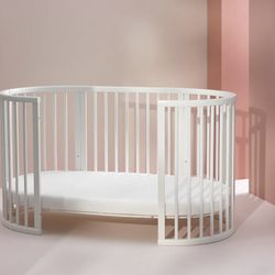 Stokke crib. New