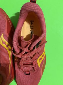 Womens Running Shoes Saucony US 7.5 