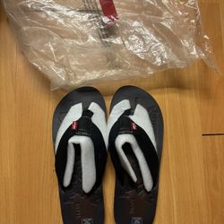 MEN LEVIS SANDALS 