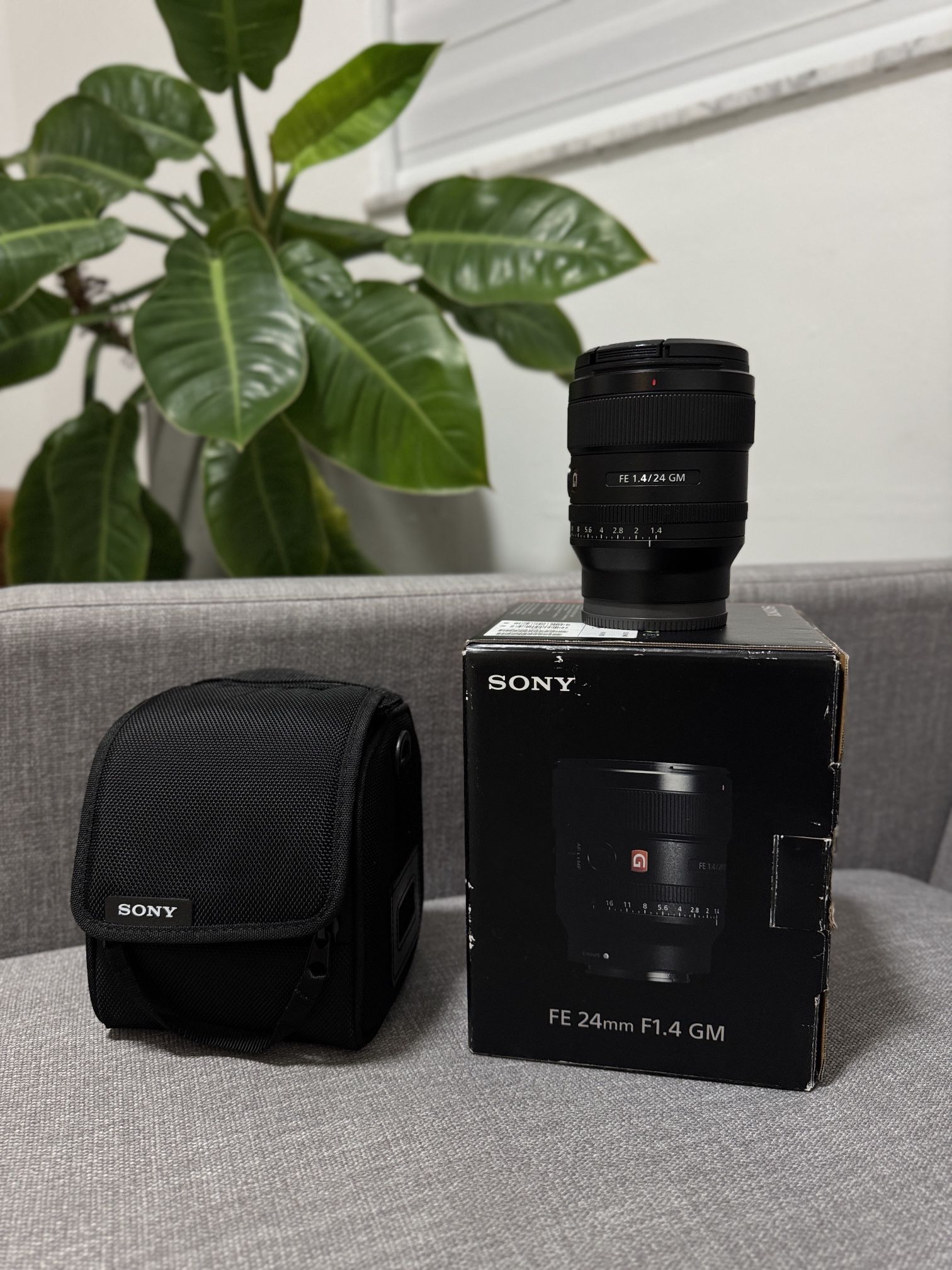 Sony 24mm 1.4 G Master Lens