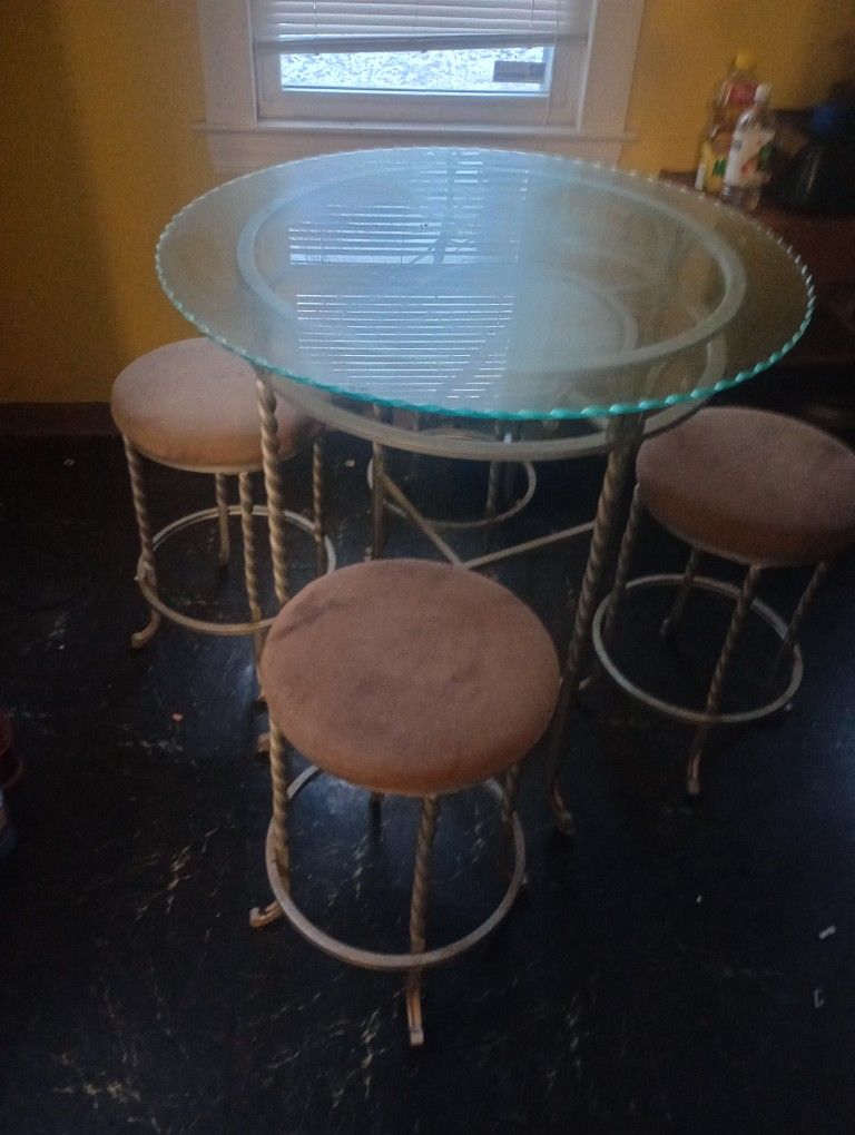 Small Dinette Set With Bar Stools