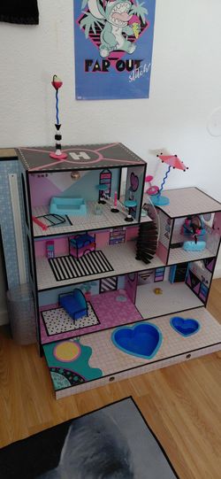 Doll house with furniture