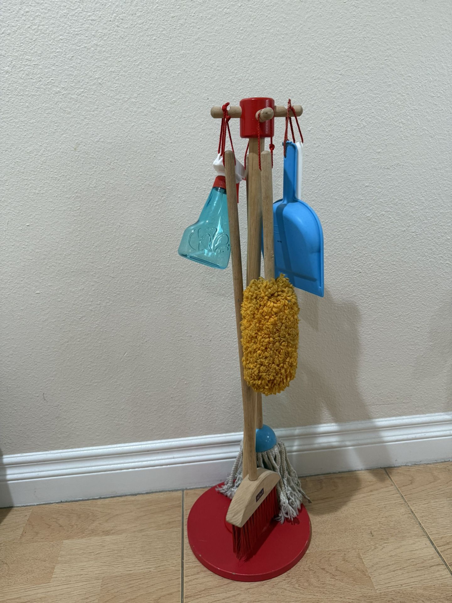 Melissa And Doug Cleaning Supplies
