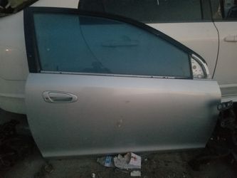 Parting Out Doors For 02 To 05 Civic Si