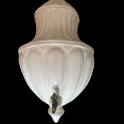 1940s White Ceramic Wall Fountain Italy Planter Decorative. Great elegant shape! Great to be used for decoration in your boho interior. Italian white 