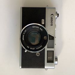 Canon Canonet QL 25 35mm Film Camera with 45 Fixed Lens