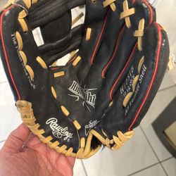 Rawlings 10.5” Youth Baseball Glove