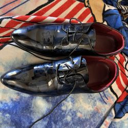 Shoes, Suit, Handkerchief, And Tie 