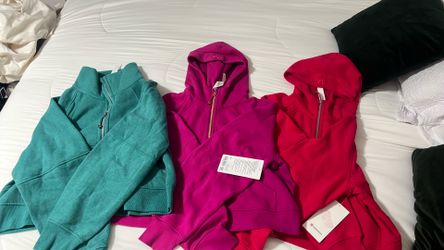 Lululemon new scubas