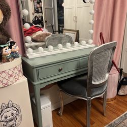Large Vanity Makeup Mirror With Lights